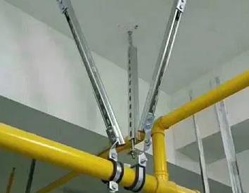 闸阀支撑架的质量要求。价格决定了东宝抗震支撑框架的质量。